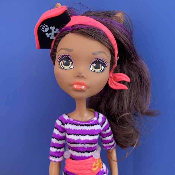 MONSTER HIGH SHRIEKWRECKED SHRIEK MATES CLAWDEEN WOLF DOLL - Picture 2 of 4